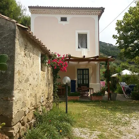 ベッド・アンド・ブレックファスト Mazzarella 3*